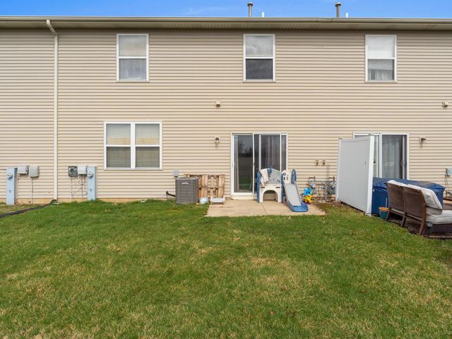 7627 E 112th Avenue, Crown Point, IN 46307