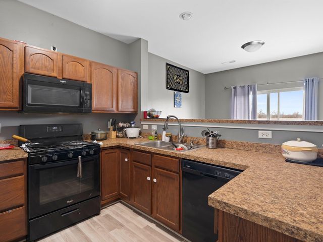 7627 E 112th Avenue, Crown Point, IN 46307