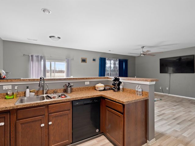 7627 E 112th Avenue, Crown Point, IN 46307