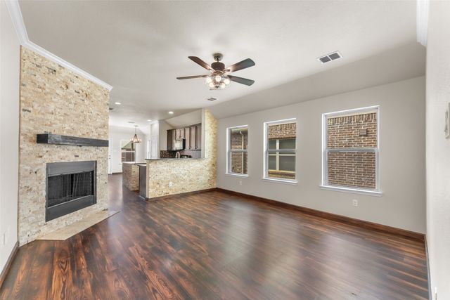 9124 Wayne Street, Cross Roads, TX 76227