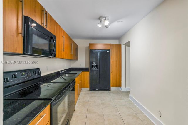 3000 S Ocean Dr 1110, Hollywood, FL 33019