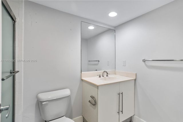 3000 S Ocean Dr 1110, Hollywood, FL 33019