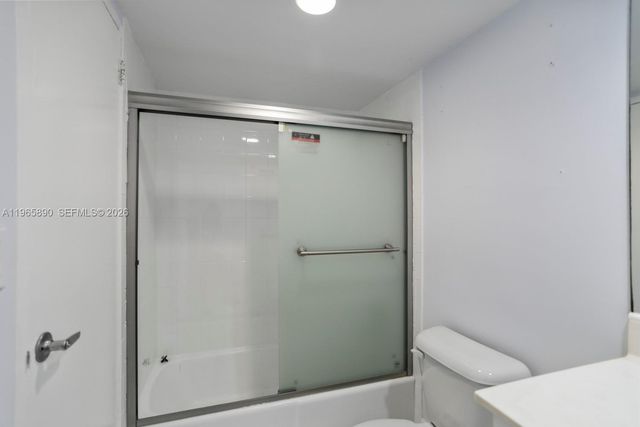 3000 S Ocean Dr 1110, Hollywood, FL 33019