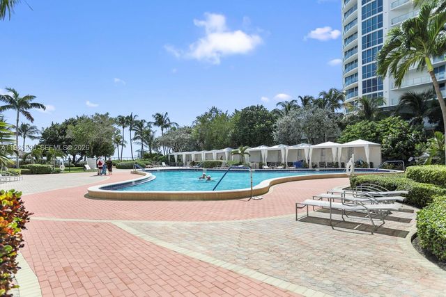 3000 S Ocean Dr 1110, Hollywood, FL 33019