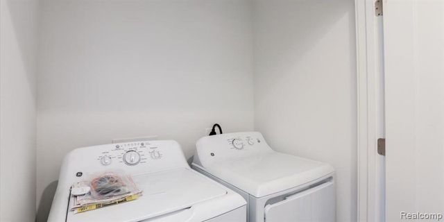 1058 Hampton Circle 74, Detroit, MI 48207