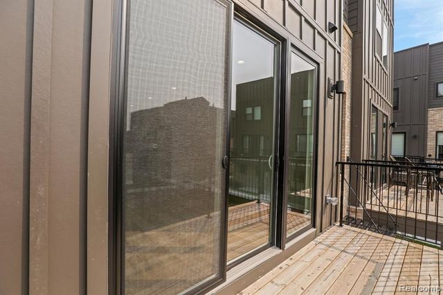 1058 Hampton Circle 74, Detroit, MI 48207