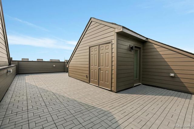 1058 Hampton Circle 74, Detroit, MI 48207