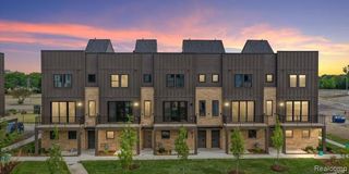 1058 Hampton Circle 74, Detroit, MI 48207