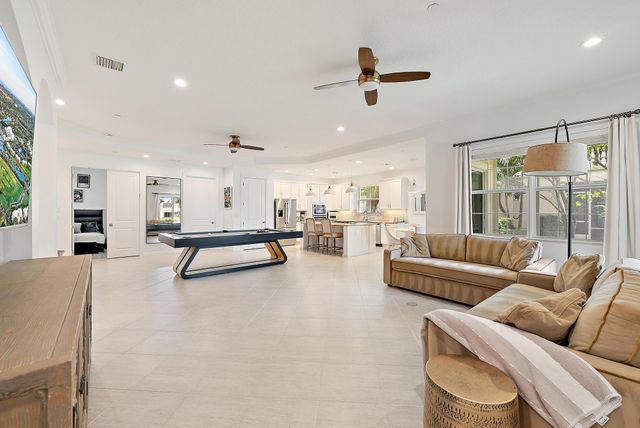 115 Tresana Boulevard 35, Jupiter, FL 33478