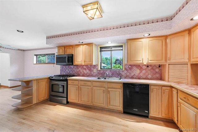4 Mack Place, Monroe, NY 10950