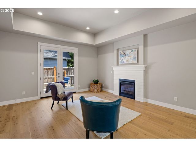 1577 NESTUCCA Ave, Eugene, OR 97408