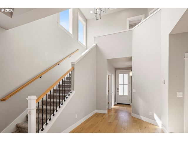 1577 NESTUCCA Ave, Eugene, OR 97408