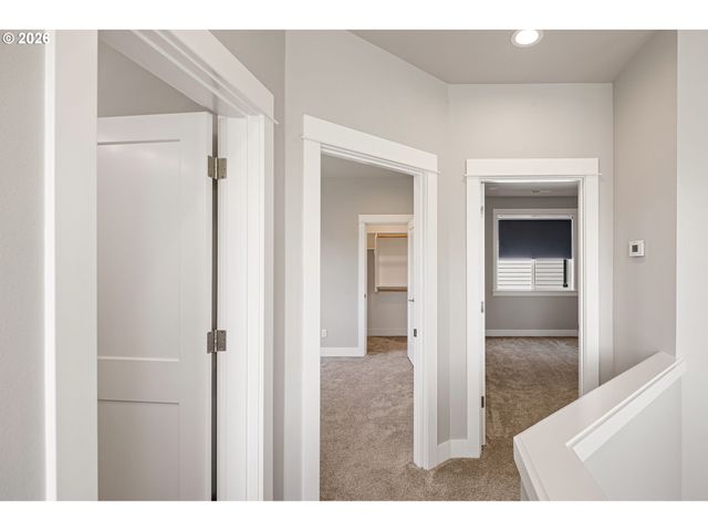 1577 NESTUCCA Ave, Eugene, OR 97408