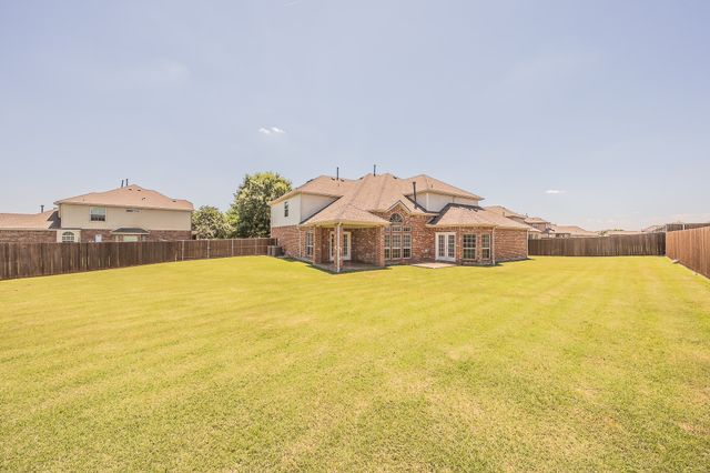 800 Oriole Drive, Forney, TX 75126