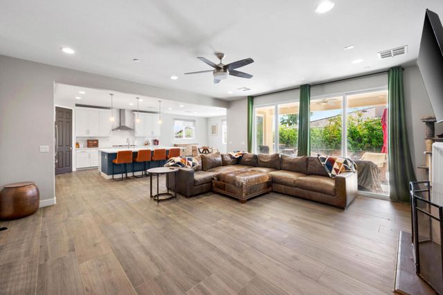 81855 Vida Bella Drive, La Quinta, CA 92253