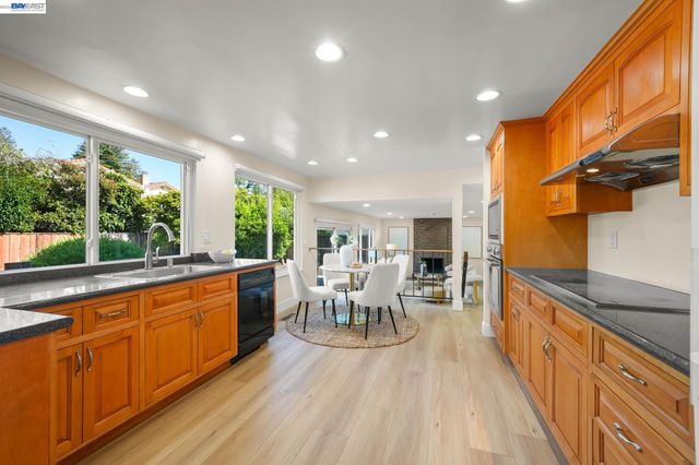 644 Mission Creek Ct, Fremont, CA 94539