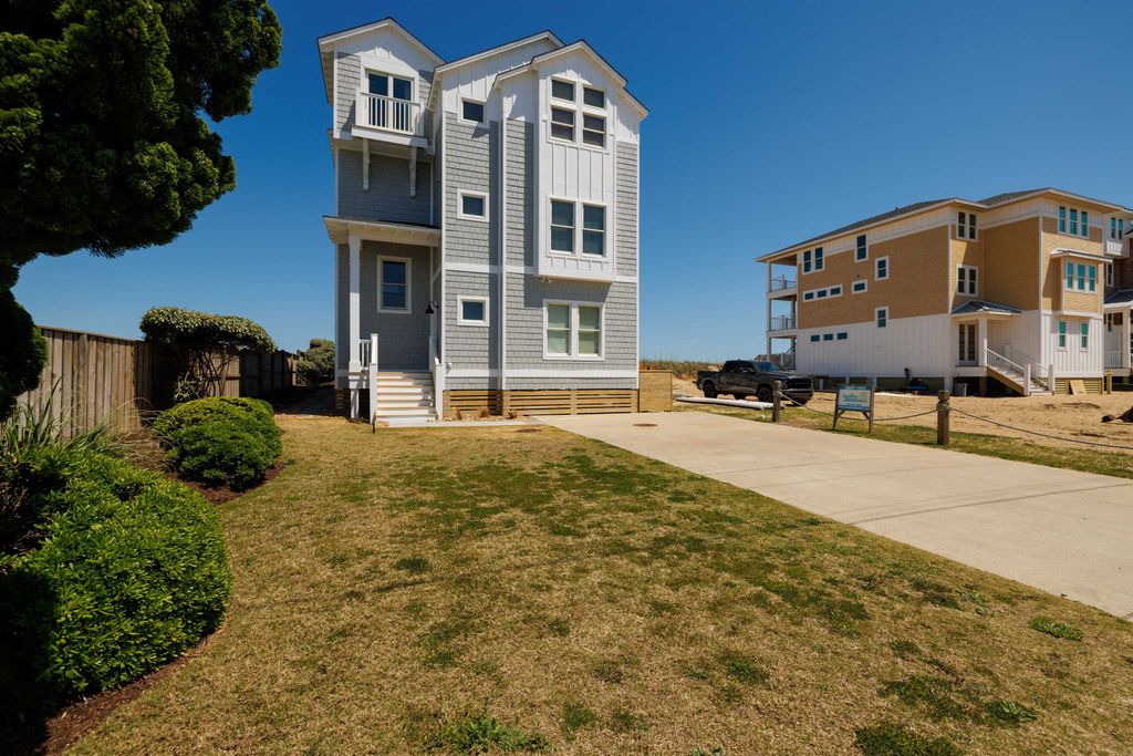 Image 1 of property listing at 2061 N Virginia Dare Trl Lot 2, Kill Devil Hills, NC 27948