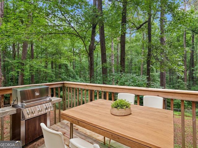 260 Pinehurst Drive, Stockbridge, GA 30281