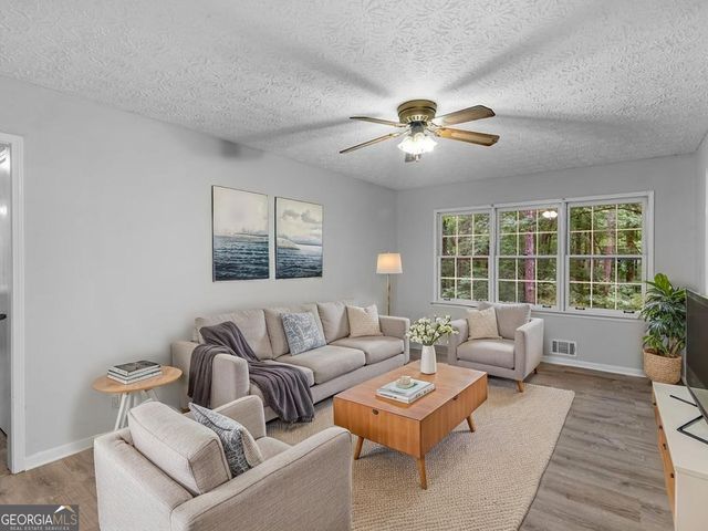 260 Pinehurst Drive, Stockbridge, GA 30281