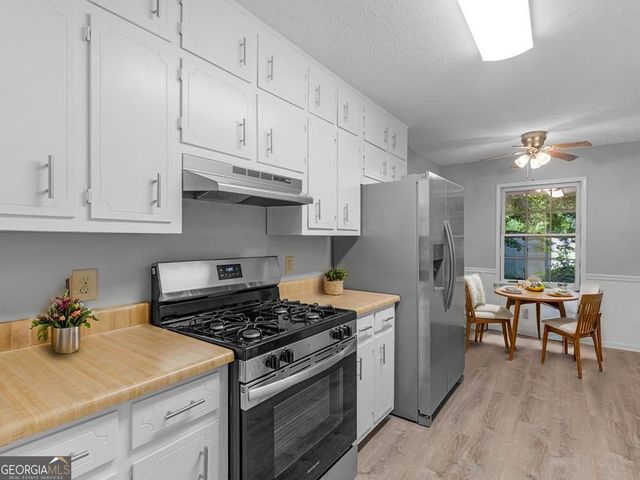 260 Pinehurst Drive, Stockbridge, GA 30281