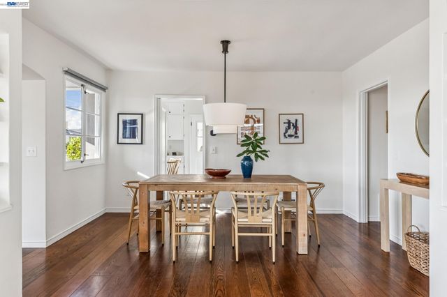 3386 Herrier St, Oakland, CA 94602