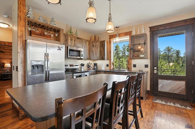 21302 WASP RD, Lead, SD 57754