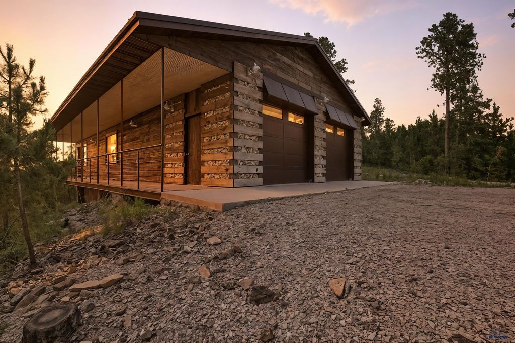 21302 WASP RD, Lead, SD 57754