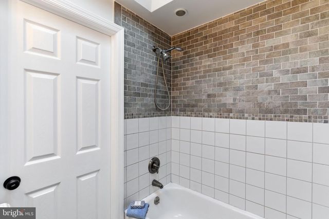 119-N N BISHOP AVE, Clifton Heights, PA 19018