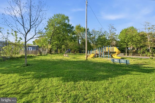 119-N N BISHOP AVE, Clifton Heights, PA 19018