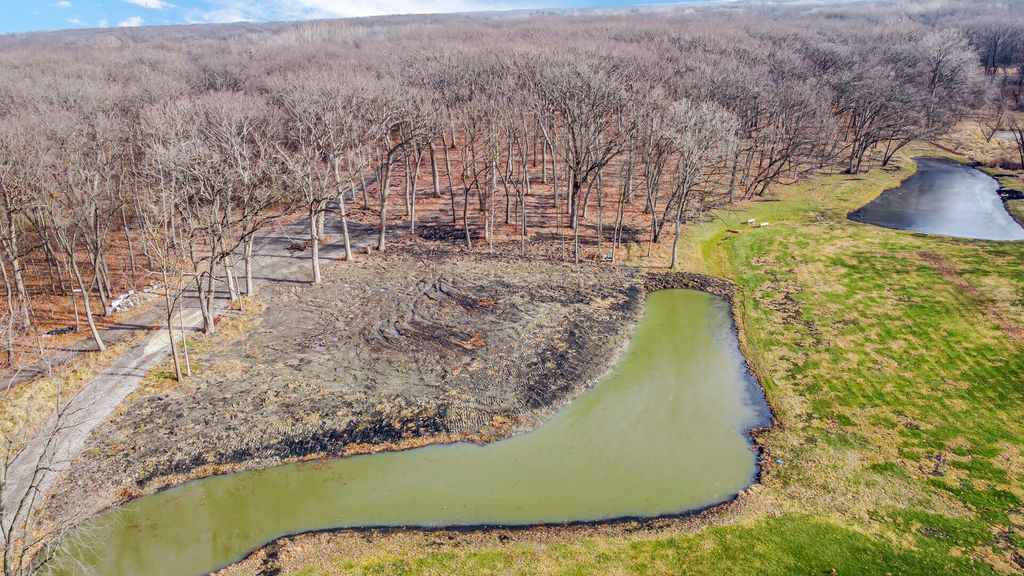 12219 Wicker Avenue, Cedar Lake, IN 46303