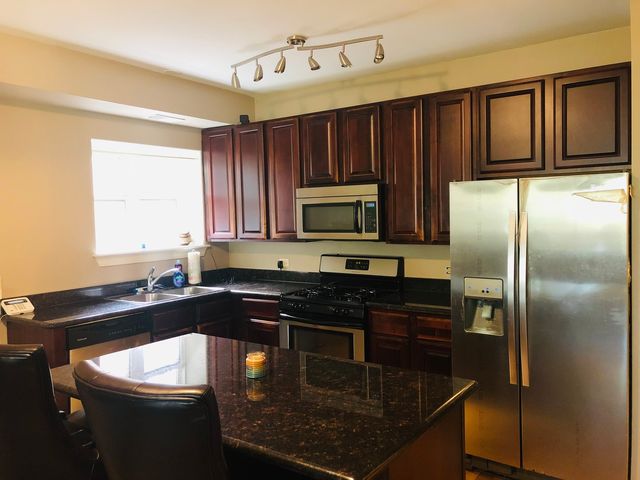 1468 E 69th Street 2, Chicago, IL 60637