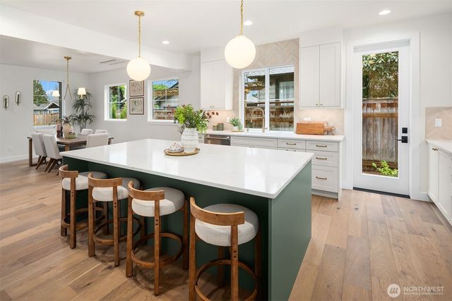 11416 NE 90th Street, Kirkland, WA 98033