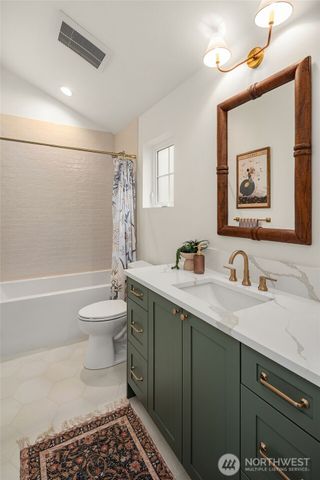 11416 NE 90th Street, Kirkland, WA 98033