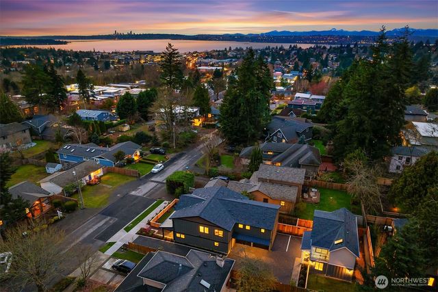 11416 NE 90th Street, Kirkland, WA 98033