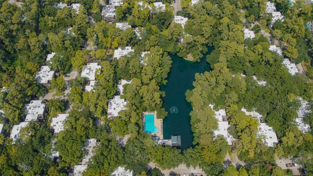 115 Litchfield Lane, Houston, TX 77024