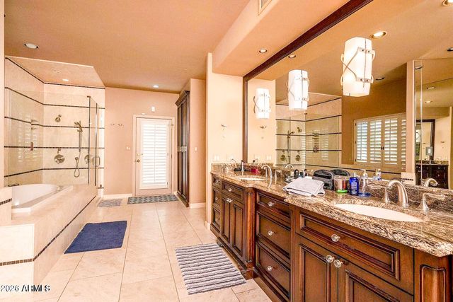 5803 E Via Del Cielo --, Paradise Valley, AZ 85253