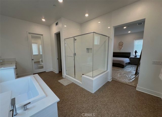 27148 Skyland, Valencia, CA 91381