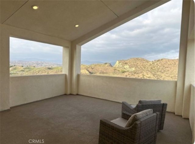 27148 Skyland, Valencia, CA 91381