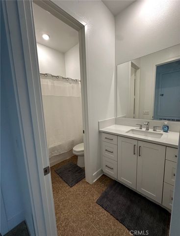 27148 Skyland, Valencia, CA 91381