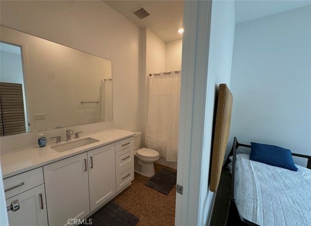 27148 Skyland, Valencia, CA 91381