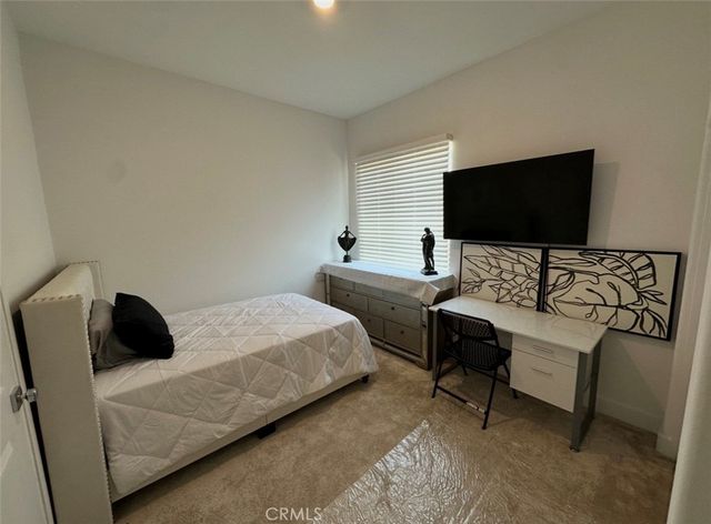 27148 Skyland, Valencia, CA 91381