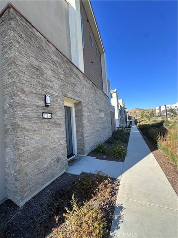 27148 Skyland, Valencia, CA 91381