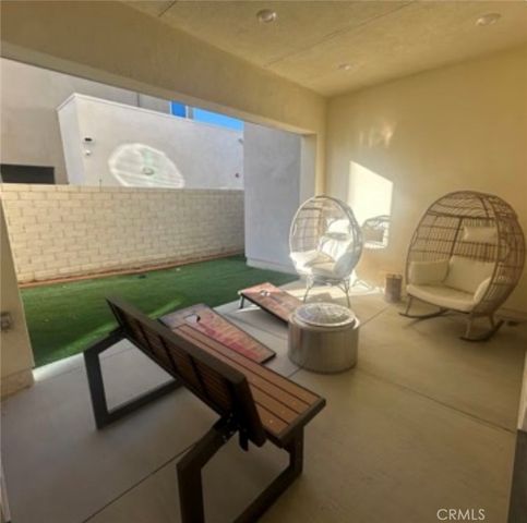 27148 Skyland, Valencia, CA 91381