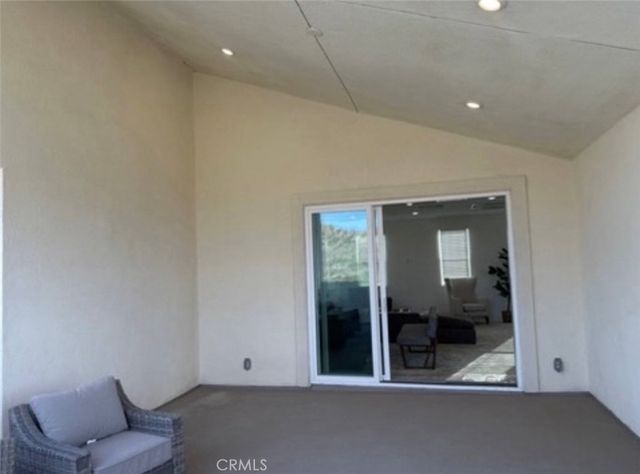 27148 Skyland, Valencia, CA 91381
