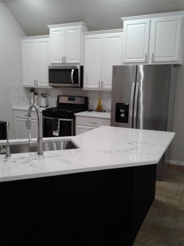 3901 Windswept Drive, Montgomery, TX 77356