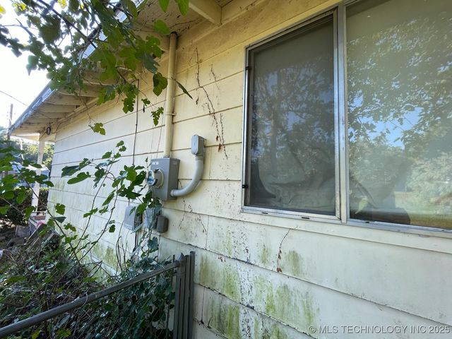 160 S 36th Avenue W, Tulsa, OK 74127