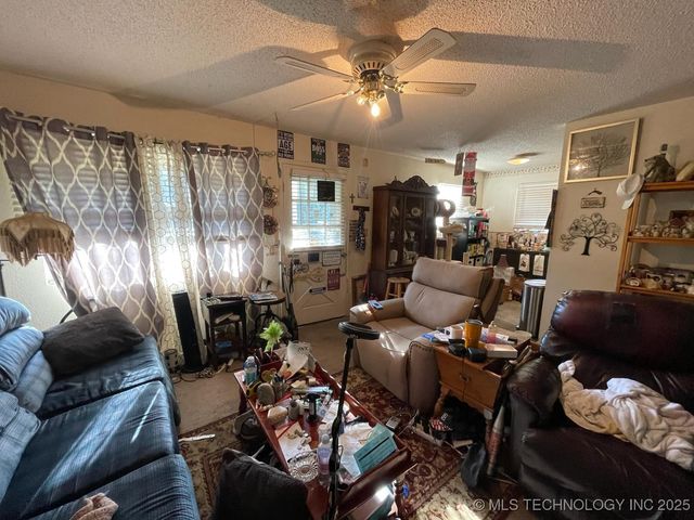 160 S 36th Avenue W, Tulsa, OK 74127