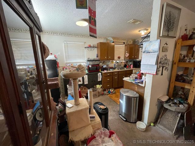 160 S 36th Avenue W, Tulsa, OK 74127