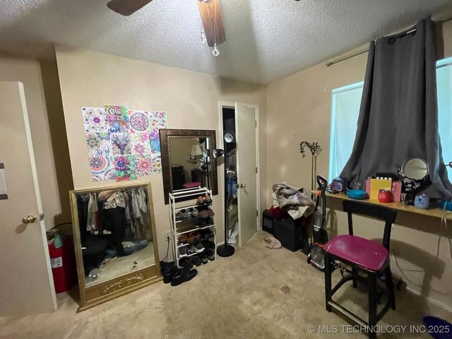 160 S 36th Avenue W, Tulsa, OK 74127