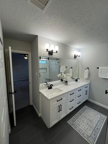 5122 Creek Shadows Drive, Kingwood, TX 77339